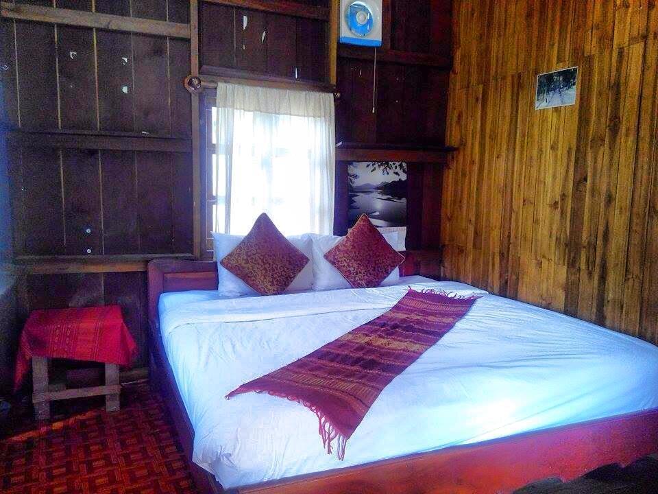 Lpq Backpackers Hostel Луанґпхабанґ Екстер'єр фото
